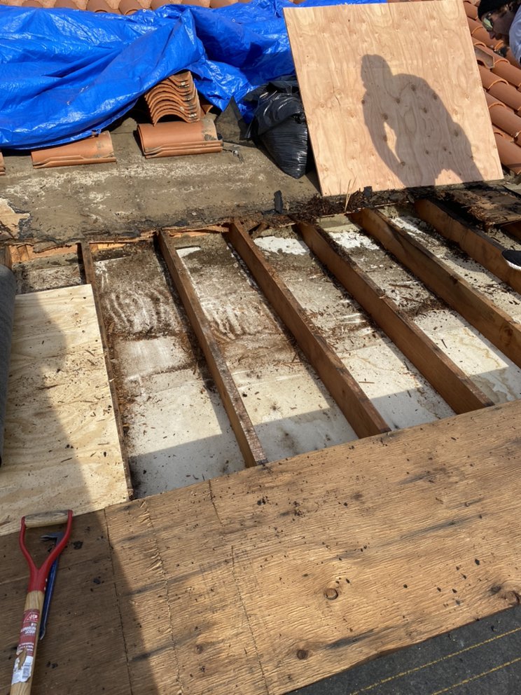 Slide of LaBlanc Carpentry