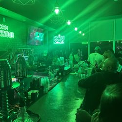 Cru Wynwood - #cruwynwood look for the green lights