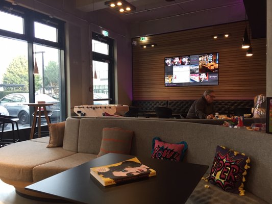 Moxy Frankfurt Eschborn by null