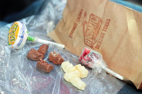 Atomic Candy by null