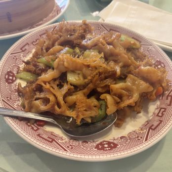 Jin Duck House - Spicy jellyfish. It's a description, not the actual name. - Chinese Near Me - San Gabriel, California Jin Duck House - Spicy jellyfish. It's a description, not the actual name. - Chinese Near Me - San Gabriel, California