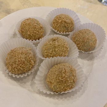 Po Kong Vegetarian Restaurant - Dessert sesame dumplings - Dim Sum Near Me - Vancouver, British Columbia Po Kong Vegetarian Restaurant - Dessert sesame dumplings - Dim Sum Near Me - Vancouver, British Columbia
