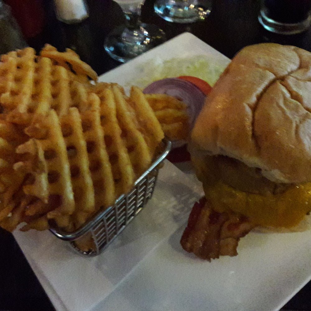 Hudson Station - Burger lacked any flavor and was too bulky to eat. - American Near Me - New York, New York