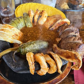 Aldana Mexican Bar & Grill - Molcajete - Mexican Near Me - Troy, Michigan