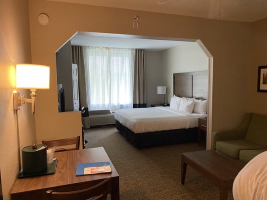 Comfort Suites Maingate East by null