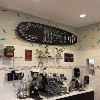 Surfside Donuts and Coffee - Donuts Near Me - Pismo Beach, California Surfside Donuts and Coffee - Donuts Near Me - Pismo Beach, California