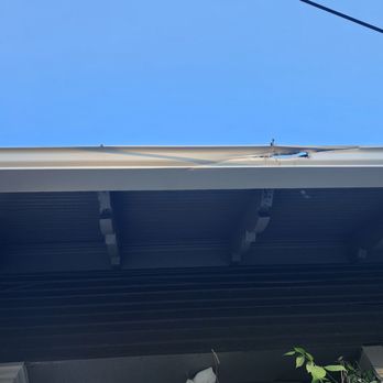 All My Sons Moving & Storage - Big gouge in the gutter ripping off the house. - Movers Near Me - Clackamas, Oregon