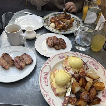 Zazie - St trop benny Double sausage French toast - Breakfast & Brunch Near Me - San Francisco, California Zazie - St trop benny Double sausage French toast - Breakfast & Brunch Near Me - San Francisco, California