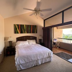 My Perfect Stays - Master bedroom with mini lanai