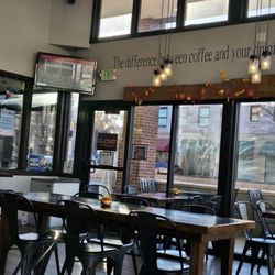 Aunt Helen's Coffee House - Inside