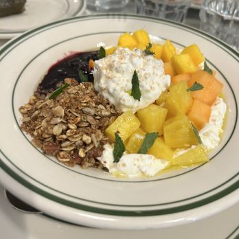 Arthurs - Yogurt - Breakfast & Brunch Near Me - Montreal, Quebec