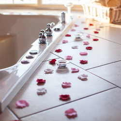 Serenity Springs - Unwind, relax, and take a bath with your loved one in one of our cozy sunken tubs. You can choose from our six heart-shaped t...