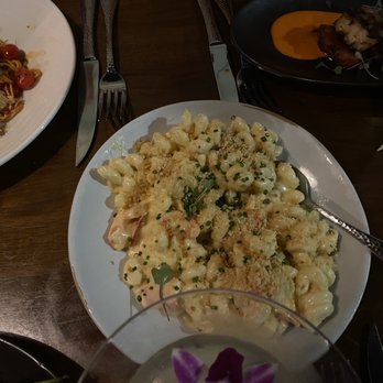 Wishbone & Flynt - Lobster Mac & Cheese - Cocktail Bars Near Me - Fort Worth, Texas Wishbone & Flynt - Lobster Mac & Cheese - Cocktail Bars Near Me - Fort Worth, Texas