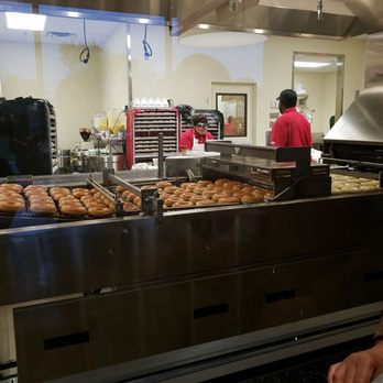 Krispy Kreme - look at the conveyer belt of donuts!! - Donuts Near Me - Evergreen Park, Illinois