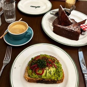 Sadelle's Coconut Grove - French Toast, Avocado Toast, Cappuccino and a Flat White - Breakfast & Brunch Near Me - Miami, Florida Sadelle's Coconut Grove - French Toast, Avocado Toast, Cappuccino and a Flat White - Breakfast & Brunch Near Me - Miami, Florida