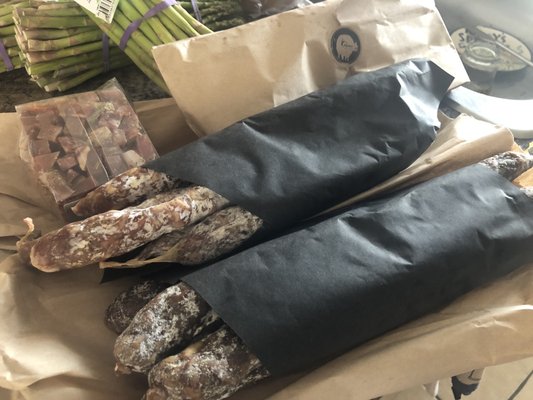 Les Cochons Tout Ronds by null