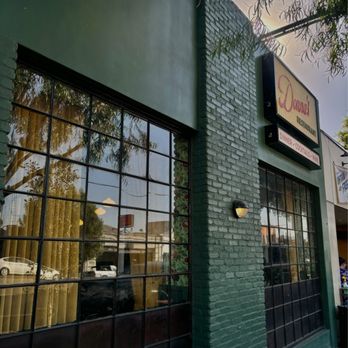 Donna's - Outaide - Italian Near Me - Los Angeles, California