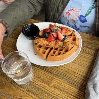 Oliver's Astoria - Chicken and waffles - New American Near Me - Astoria, New York