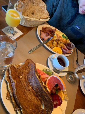 Restaurant au petit Poucet by null