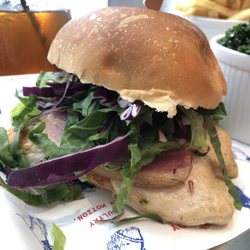 Little Birdy - Hot chicken sandwich