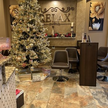 Relax Nails - Inside - Nail Salons Near Me - Schaumburg, Illinois