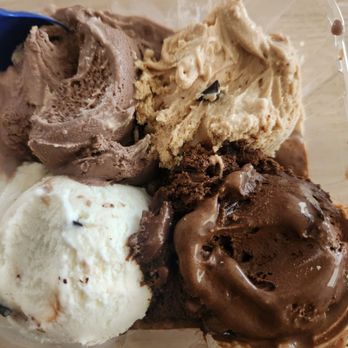 Handel's Homemade Ice Cream - Top, chocolate, coffee chip. Bottle, choc chip. Checkholic chocolate. 4 sampler. 7.99 - Ice Cream & Frozen Yogurt Near Me - Palmdale, California Handel's Homemade Ice Cream - Top, chocolate, coffee chip. Bottle, choc chip. Checkholic chocolate. 4 sampler. 7.99 - Ice Cream & Frozen Yogurt Near Me - Palmdale, California