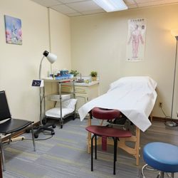 Acupuncture & Massage Center - Treatment room 4