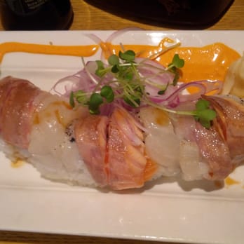 Sushi Tomi - tomi special roll - Sushi Bars Near Me - Mountain View, California Sushi Tomi - tomi special roll - Sushi Bars Near Me - Mountain View, California