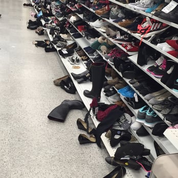 Ross Dress for Less - ?? I guess this is normal lol - Department Stores Near Me - Baytown, Texas