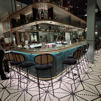 Margaux Brasserie - Bright, airy bar - French Near Me - Brookfield, Wisconsin