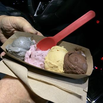 Castle Rock Creamery - 4 flavor flyte! 2 dairy, 2 non. - Desserts Near Me - Stateline, Nevada