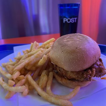 Lea Jane's - Chicken Shop Near Me - Houston, Texas