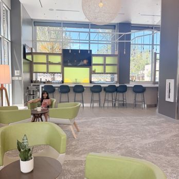 Element by Westin - Lobby bar area - Hotels Near Me - San Diego, California