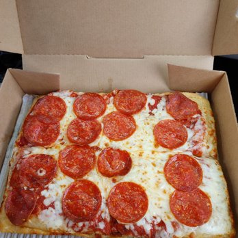 Little Caesars - Pizza Near Me - Kaneohe, Hawaii