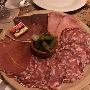 Pain Vin Fromages - Didn't go well with the cheese Fondue since the ham is salty n the cheese is also salty - Fondue Near Me - Paris, 75 Pain Vin Fromages - Didn't go well with the cheese Fondue since the ham is salty n the cheese is also salty - Fondue Near Me - Paris, 75