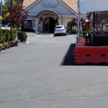 Shalizaar - The exterior and parking lot - Persian/Iranian Near Me - Belmont, California