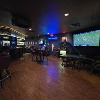 Blue Ox Tavern - American Near Me - Las Vegas, Nevada