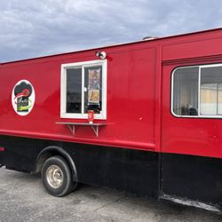 Batts Family Food Truck - Truck