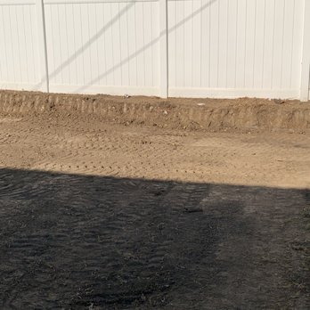 E.L Landscaping & Masonry - Leveling the yard - Landscaping Near Me E.L Landscaping & Masonry - Leveling the yard - Landscaping Near Me
