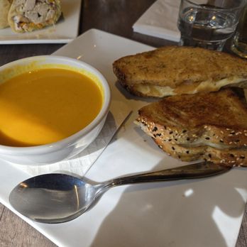 Bricks & Barley - Pizza Near Me - Niagara-on-the-Lake, Ontario