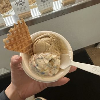 Jeni's Splendid Ice Creams - Ice Cream & Frozen Yogurt Near Me - Chicago, Illinois