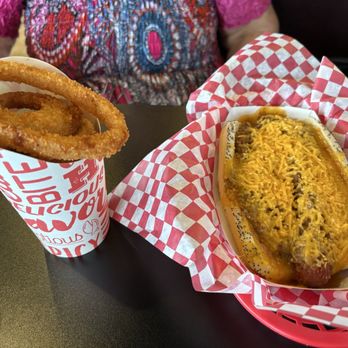 Cal’s Chicago Style Eatery - Onion Rings & Chili Cheese Dog - Hot Dogs Near Me - Oklahoma City, Oklahoma