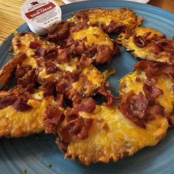 Cow Palace - Potato skins - American Near Me - Derby, Vermont