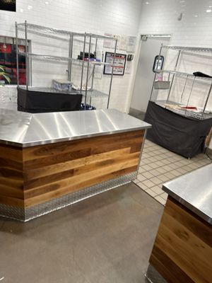 Dave's Hot Chicken by null