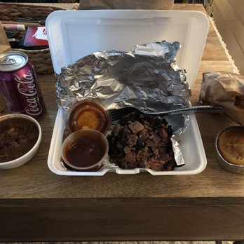Smoque BBQ - Obvi Takeout: Chopped Brisket platter with chili, fries and corn bread subbed for coleslaw - Barbeque Near Me - Chicago, Illinois Smoque BBQ - Obvi Takeout: Chopped Brisket platter with chili, fries and corn bread subbed for coleslaw - Barbeque Near Me - Chicago, Illinois
