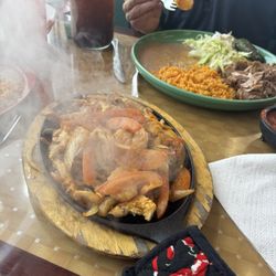 El Toreado Mexican bar and grill - Fajitas Texanas no peppers