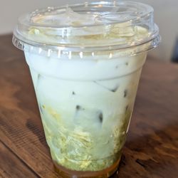 Chill Spot - Mango matcha latte