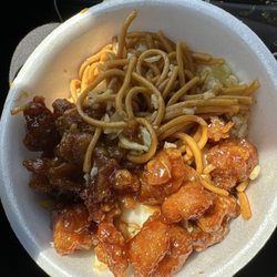 Hong Kong Express - Orange Chicken and chow mein