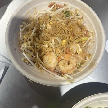Eatsy Thai Street Food - Shrimp Padthai - Thai Near Me - Falls Church, Virginia Eatsy Thai Street Food - Shrimp Padthai - Thai Near Me - Falls Church, Virginia