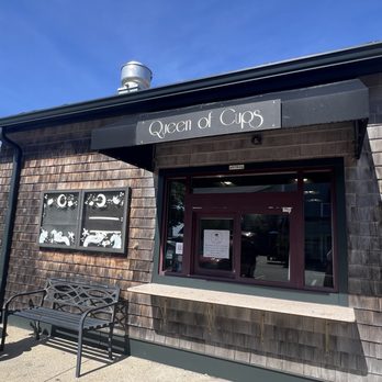 Queen Of Cups - Outside - Coffee & Tea Near Me - Narragansett, Rhode Island